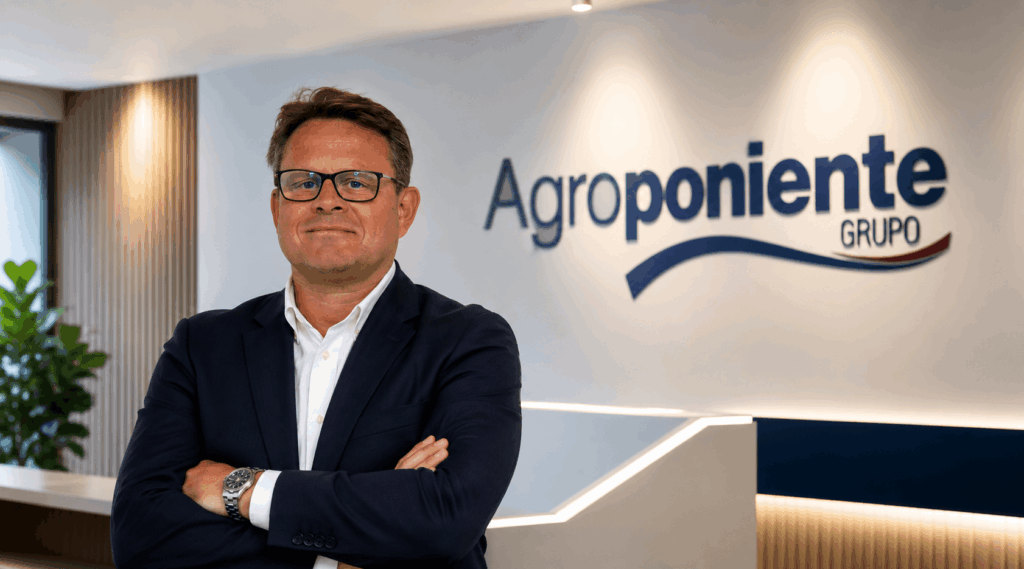 Bertrand Guély, nuevo Director Comercial de Agroponiente, en la oficina.