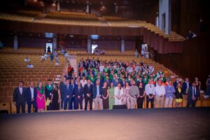Graduación en el Teatro Auditorio de Roquetas de Mar con 426 alumnos