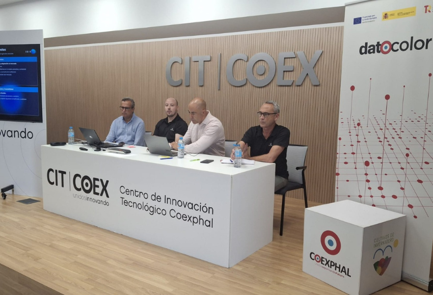 Presentación del proyecto DATOCOLOR en el Centro de Innovación Tecnológica COEXPHAL