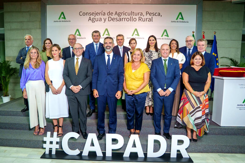 Grupo de nuevos altos cargos de la Consejería de Agricultura en Sevilla